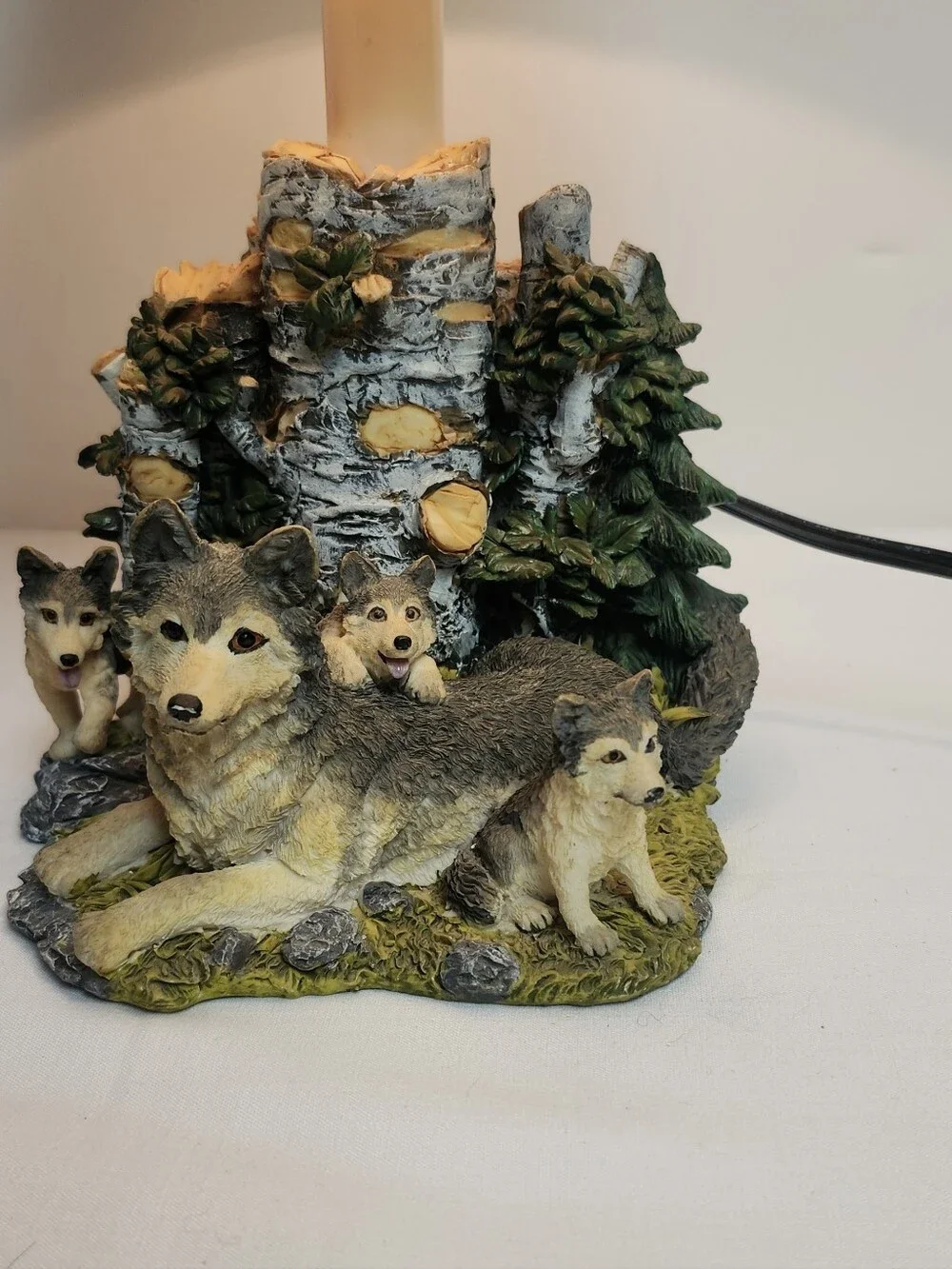 Rustic Wolf Family Table Lamp - Beige Shade